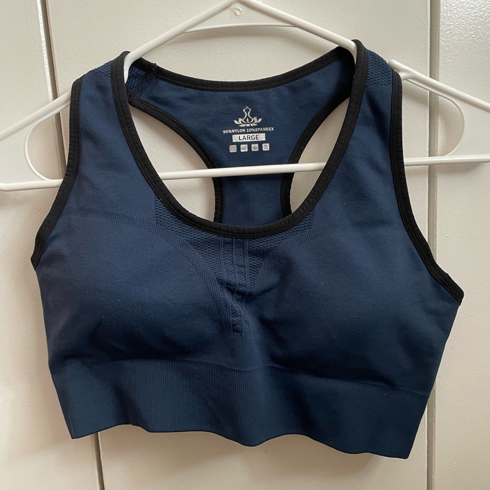 Sports bras L